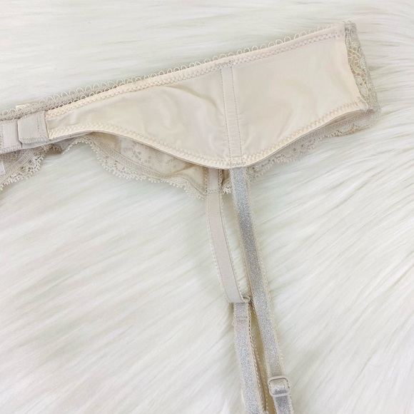 Victoria’s Secret Garter Belt Lingerie M/L - Picture 8 of 12